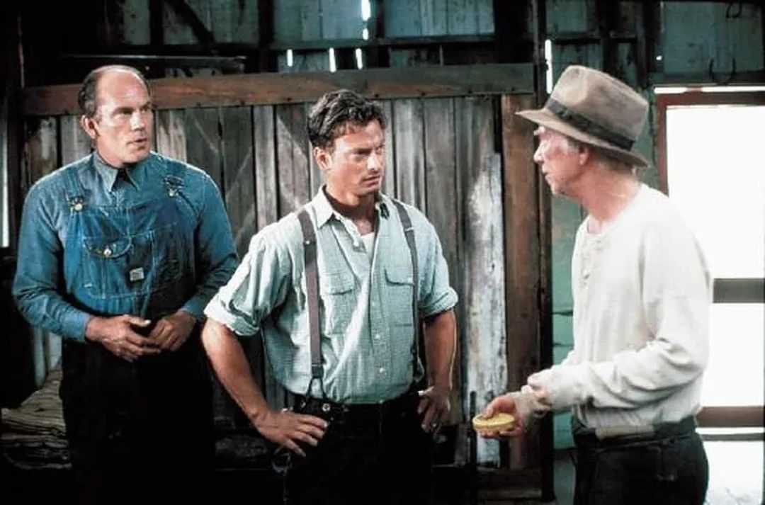 Gary Sinise's Cinematic Homage to Steinbeck in Of Mice and Men
